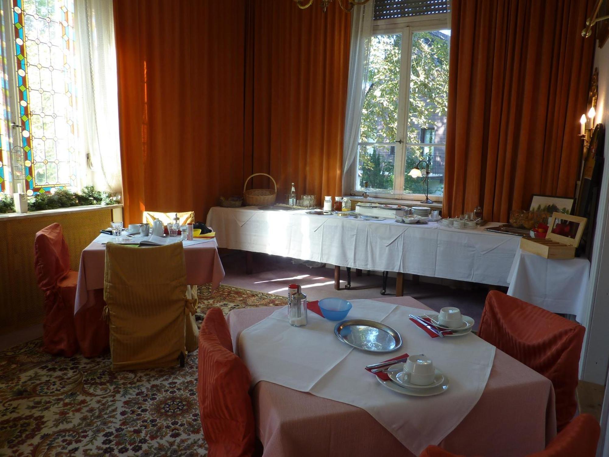 Hotel Waldfriede Darmstadt Ngoại thất bức ảnh